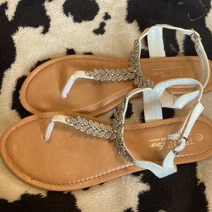 Trends up collection white jewel sandals